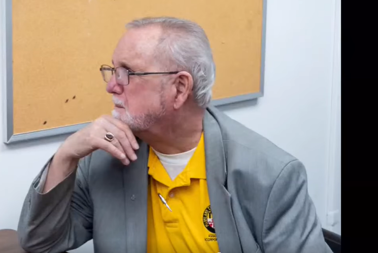 A photo of Del. Larry Kump wearing his MCEA polo. 